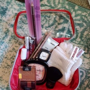 🚫SOLD🚫Make up bundle with bag